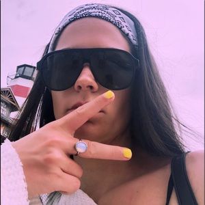 Meet your Posher, Hannah